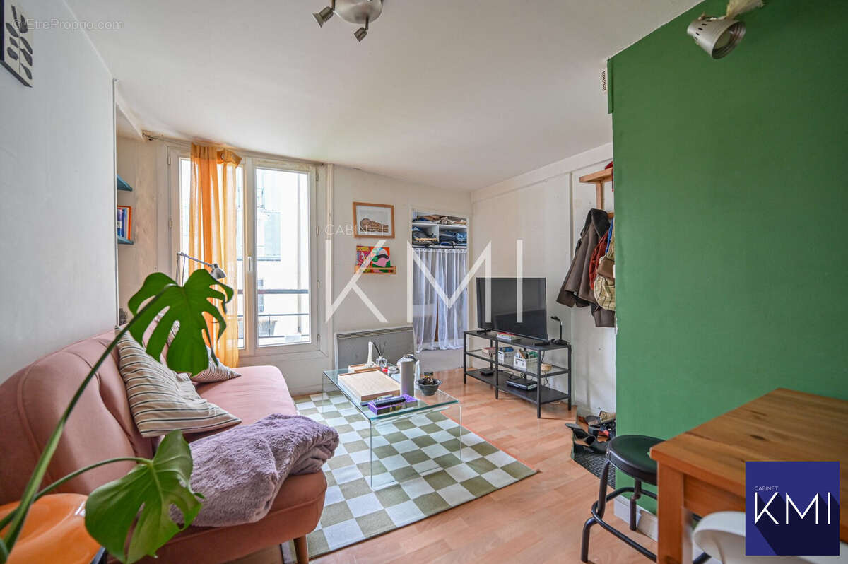 Appartement à PARIS-11E