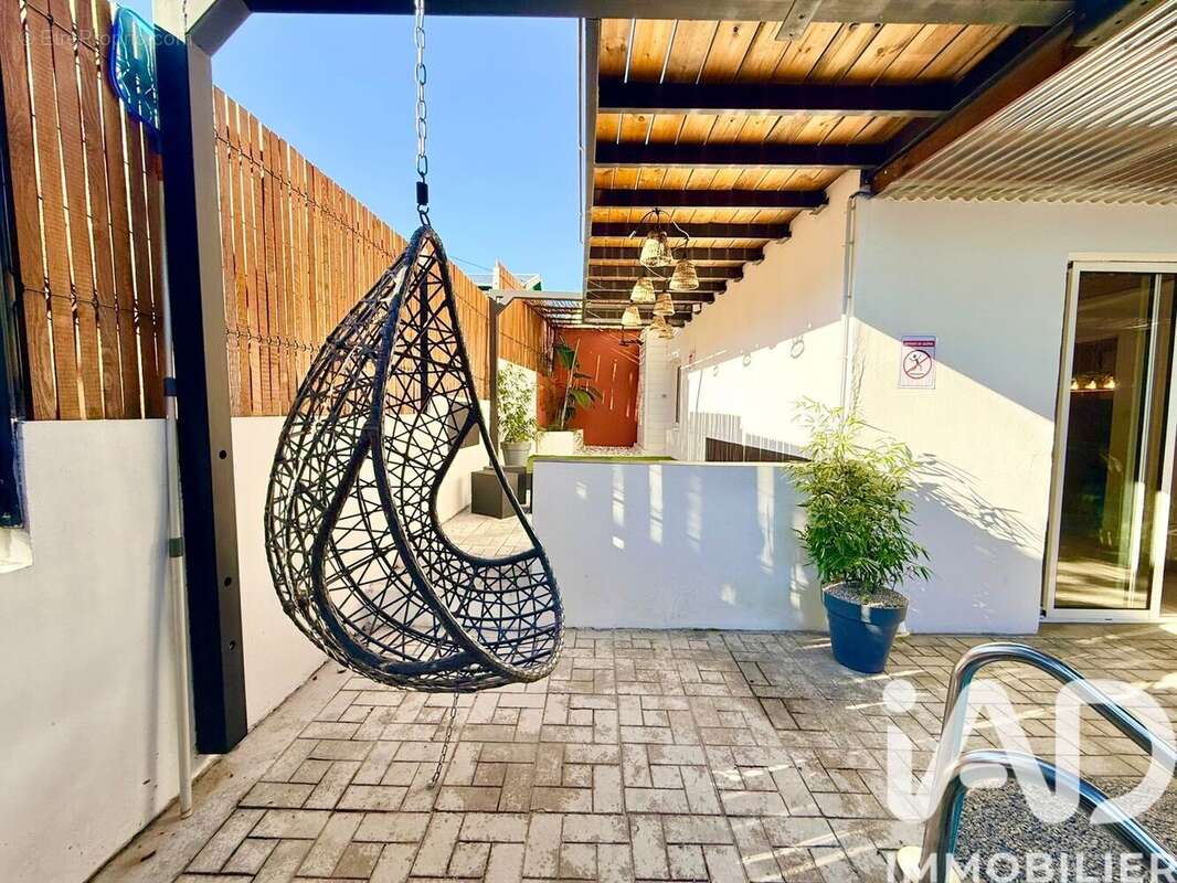Maison 140 m² à Le Port  - photo 5