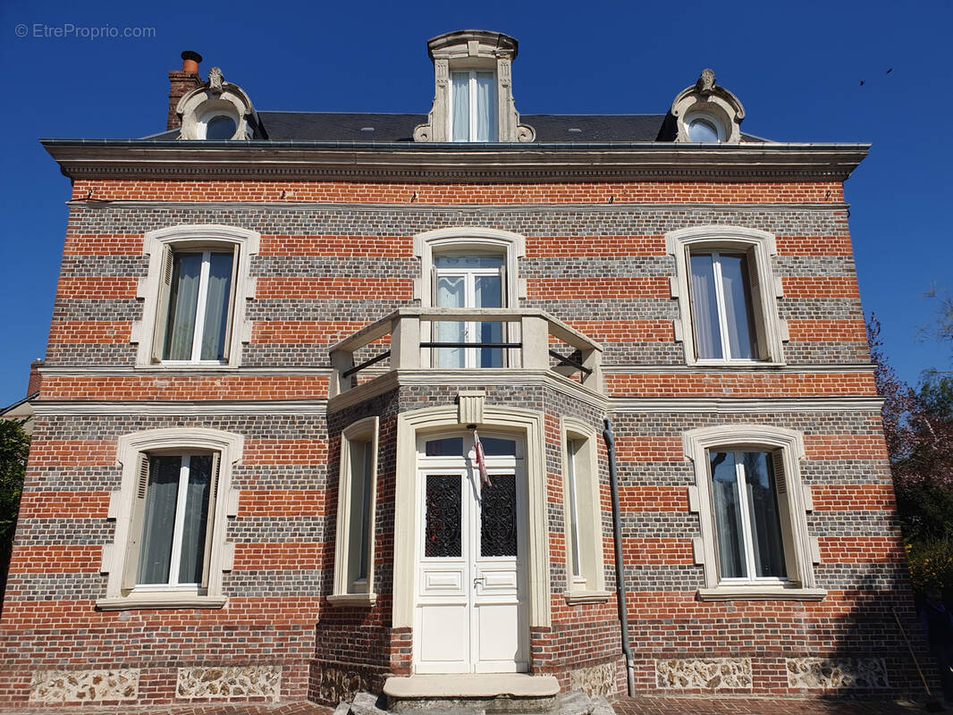 Maison à CORMEILLES