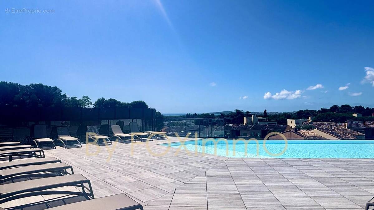 Appartement à VILLENEUVE-LOUBET