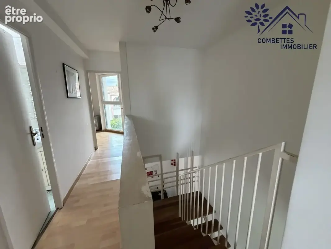 Maison F4 lumineuse avec terrasse, jardin intimiste et suite parentale au cur de La Martelle - photo 5