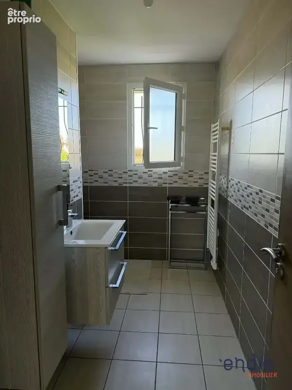 Maison 5 pièces 92 m² à vendre à Diou (03290) - photo 7
