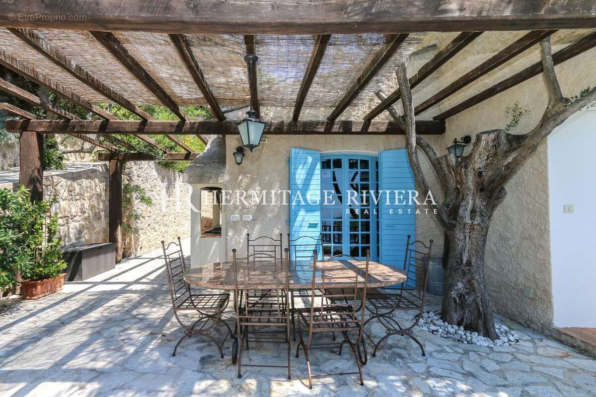 Maison à EZE
