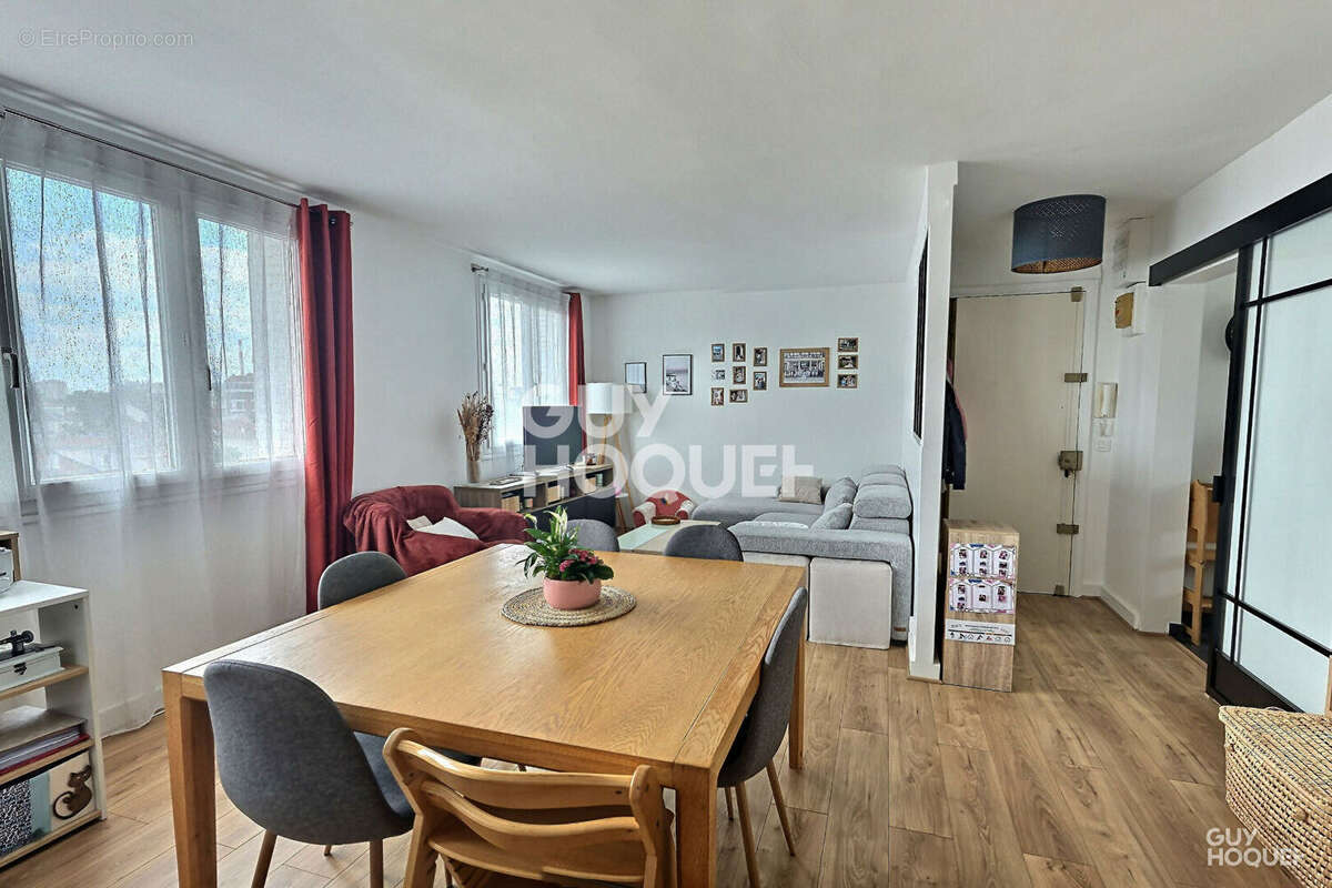 Appartement à MAISONS-ALFORT