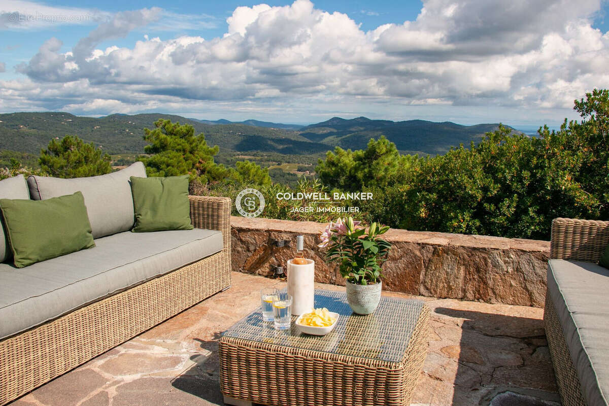 Maison à LA GARDE-FREINET