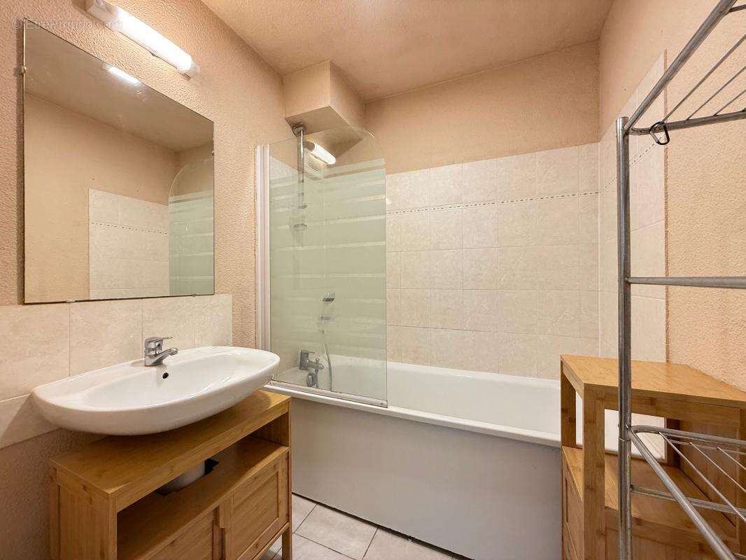 Appartement à VAUX-SUR-MER