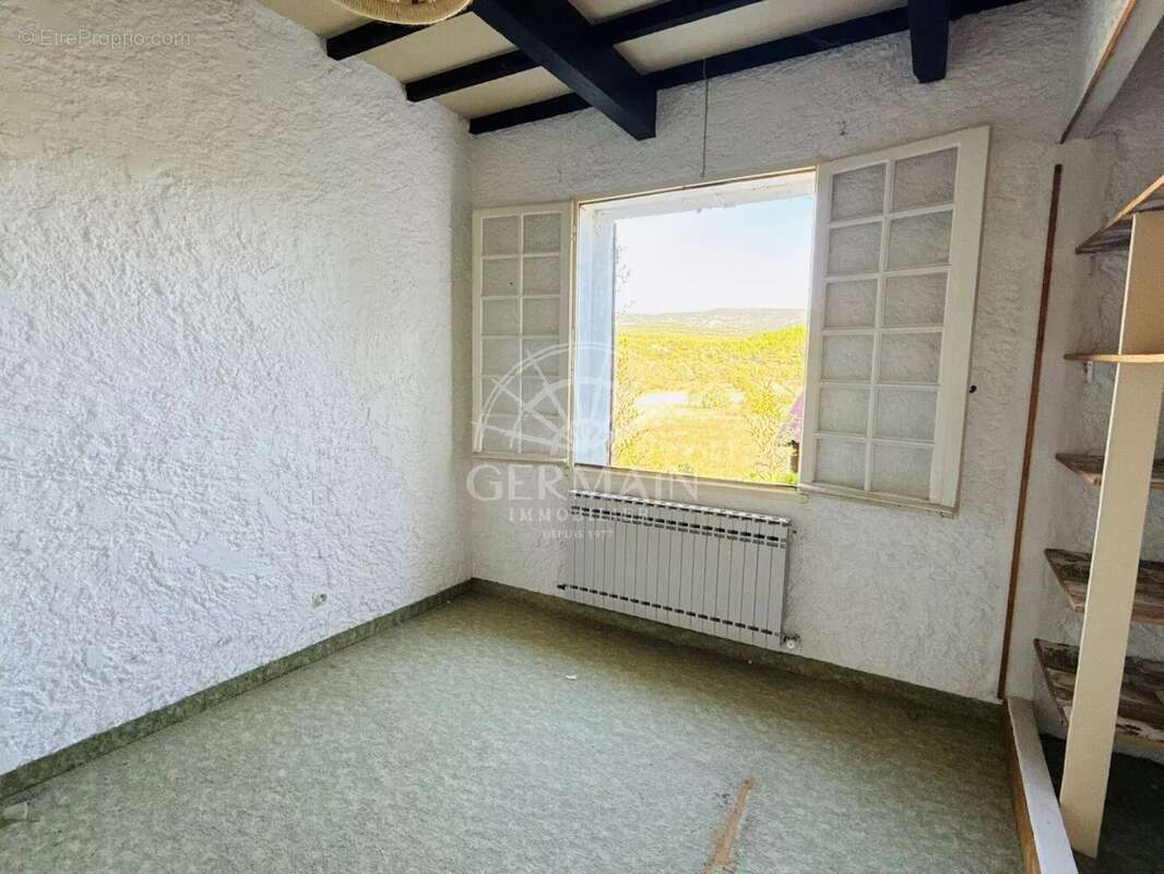 Maison à SAUMANE-DE-VAUCLUSE