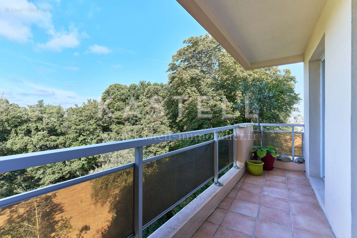 Appartement 4 pièces de 94 m2   Saint-Malo, quartier Paramé - photo 4