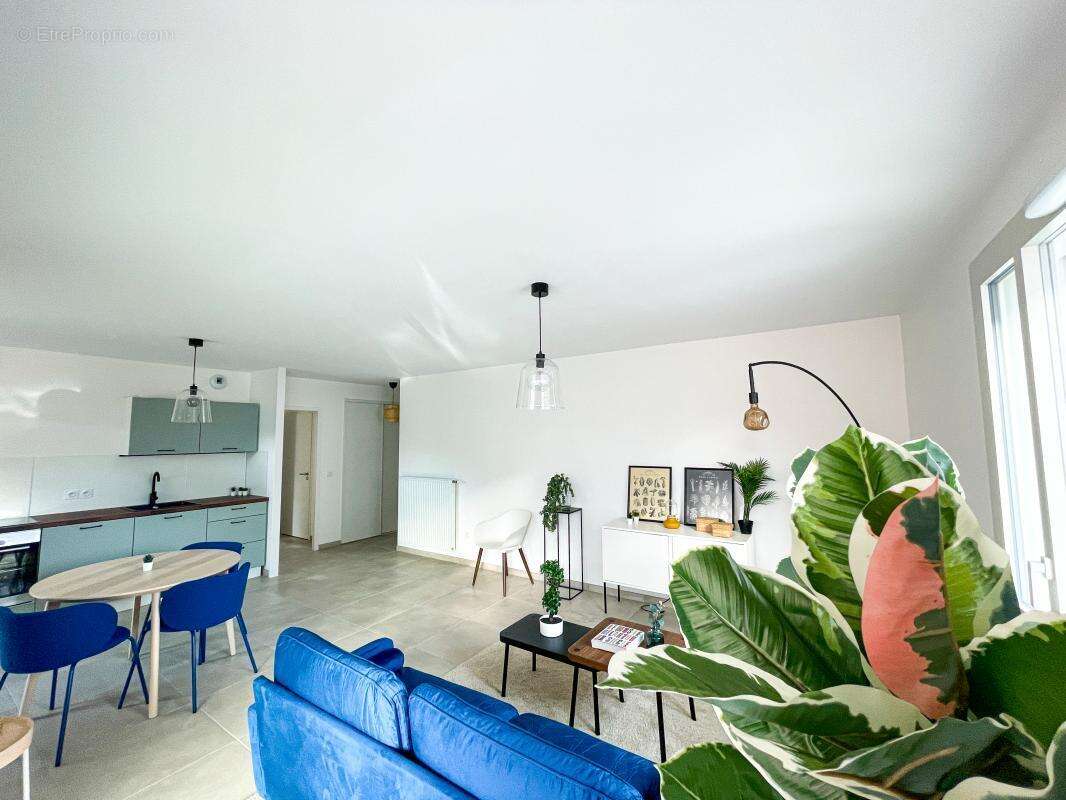 Appartement à MEYLAN