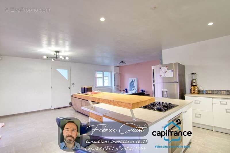 Maison à DANNEMARIE-SUR-CRETE