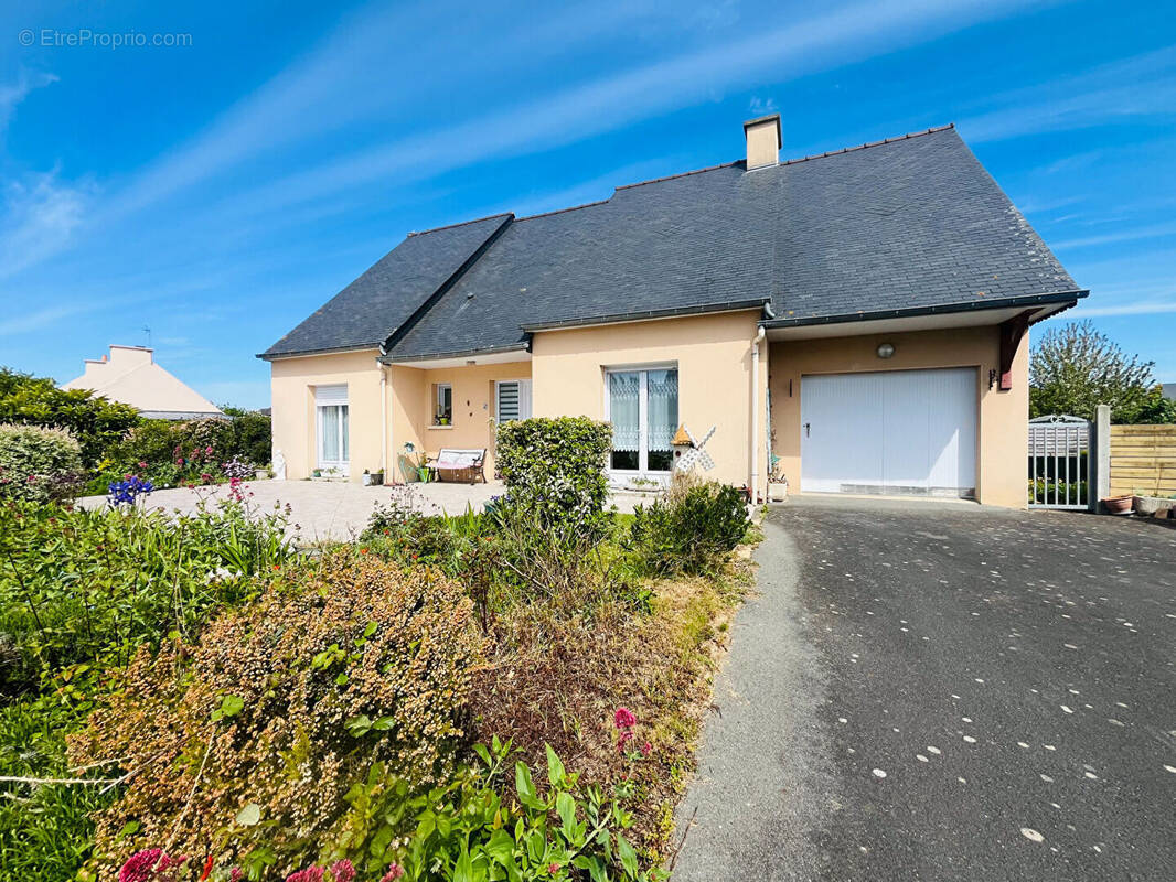 Maison à LE VIVIER-SUR-MER