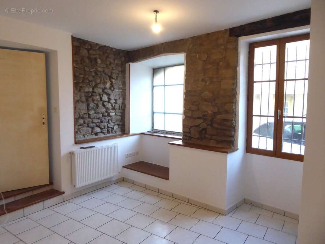 Appartement à SAINT-CHEF