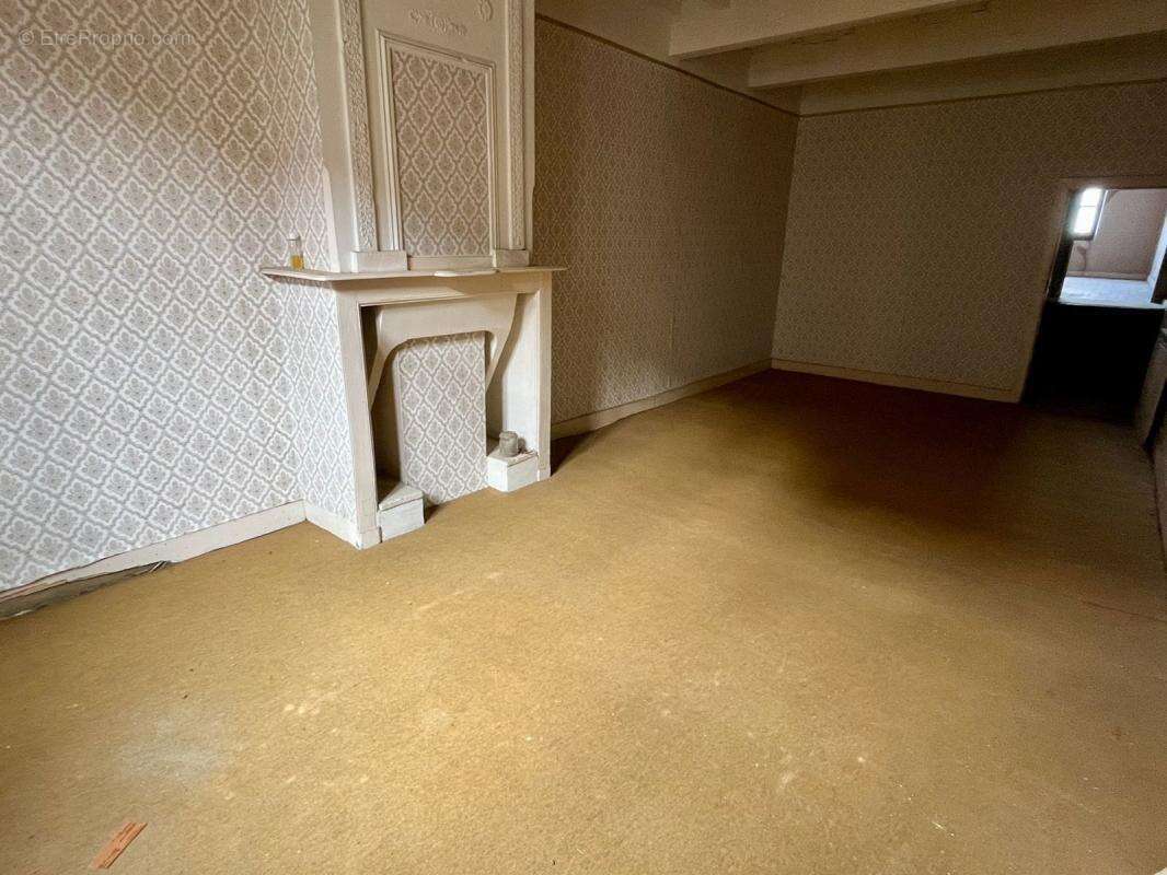 Maison à VERDUN-SUR-GARONNE