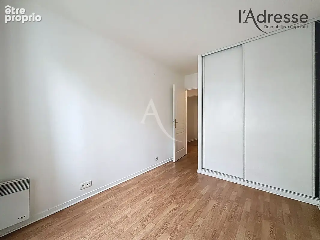 Suresnes - Marché Caron - 4 pièces de 94m² cave parking - photo 8