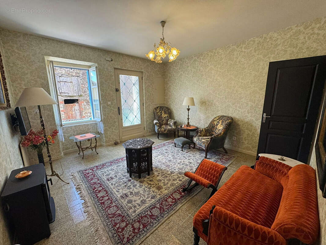 HAUTE VIENNE -Belle maison présentée avec gîte et piscine. - photo 15