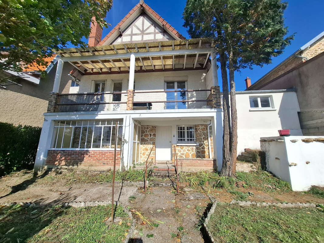 Maison à COULOMMIERS