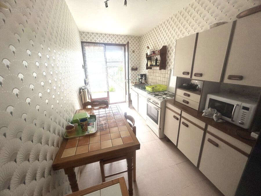 Maison de ville mitoyenne de 72,75m2 bâtie sur 183m2 de terrain avec garage accès arrière ! - photo 7