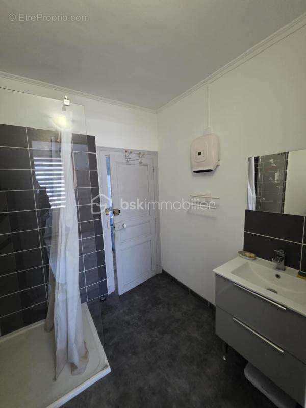 Maison de bourg de 190m2 avec terrain et Garage - photo 8