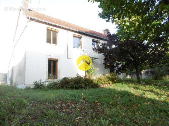 Maison à TOURNON-SAINT-MARTIN