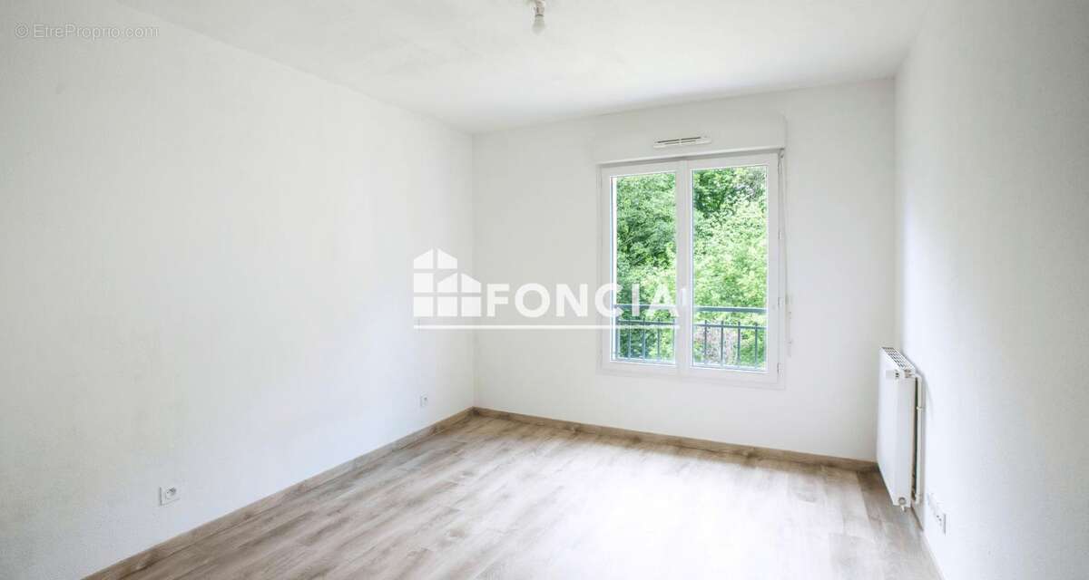 Appartement à ELANCOURT