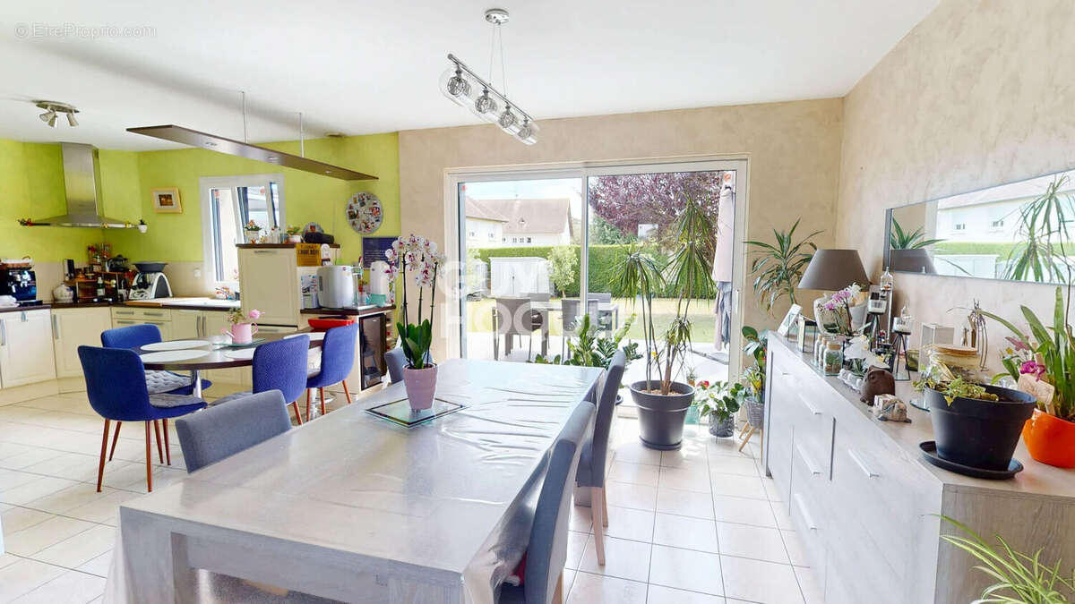 Maison à DUCEY