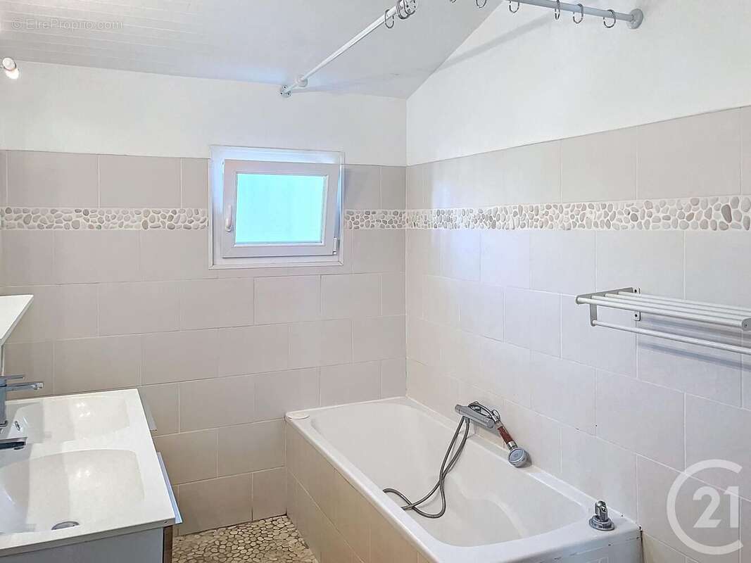 Maison à SAINT-CYPRIEN