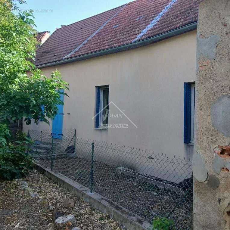 Maison à VARENNES-SUR-ALLIER