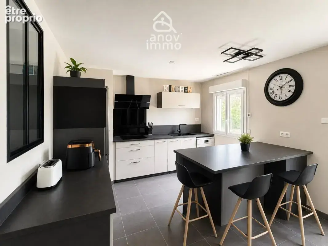 Maison plain-pied 132 m2   5 chambres   DPE C   Double garag - photo 2
