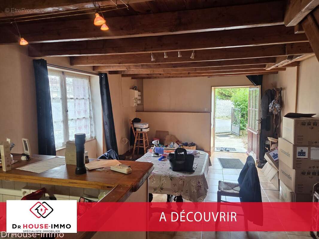 Maison à SAINT-JEAN-D&#039;ANGELY