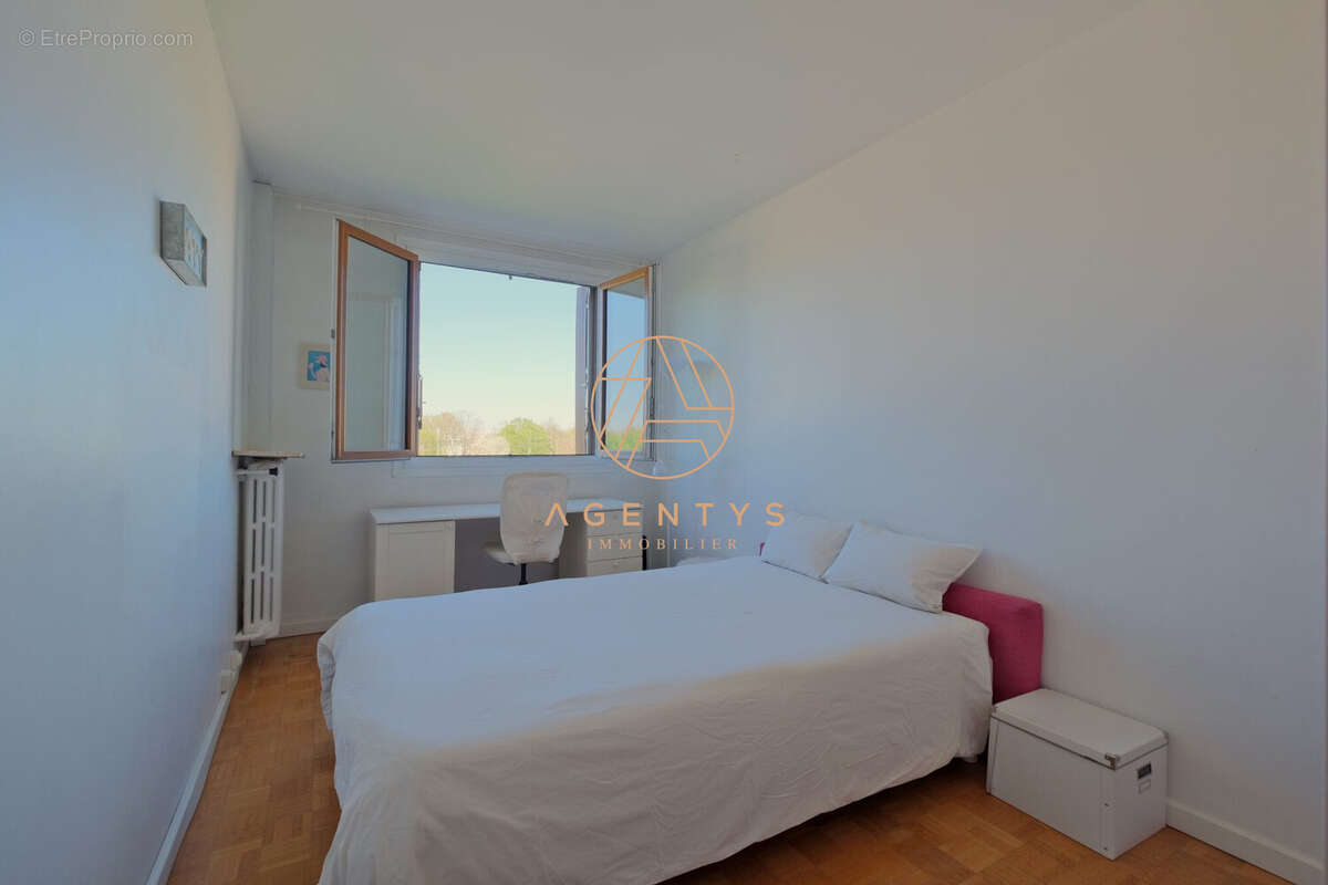 Appartement à SAINT-MAUR-DES-FOSSES