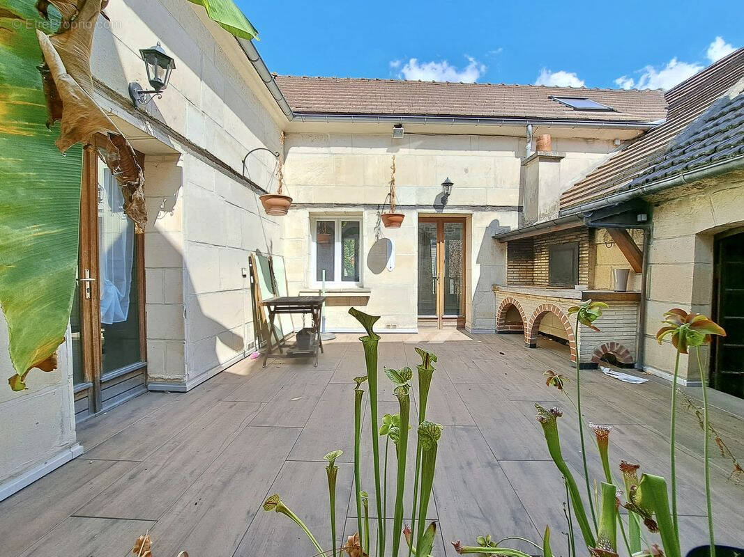 Maison à PONT-SAINTE-MAXENCE