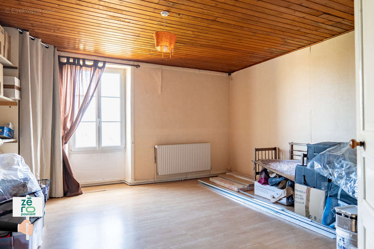 Maison à MARSAIS-SAINTE-RADEGONDE