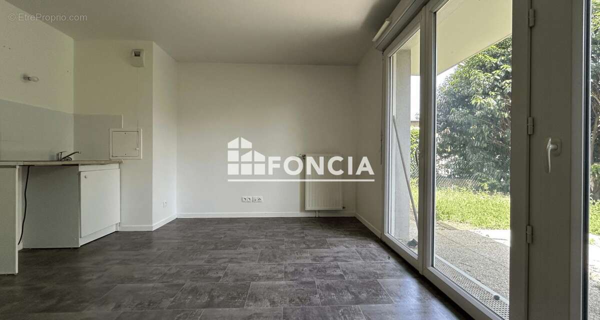 Appartement à CORBEIL-ESSONNES