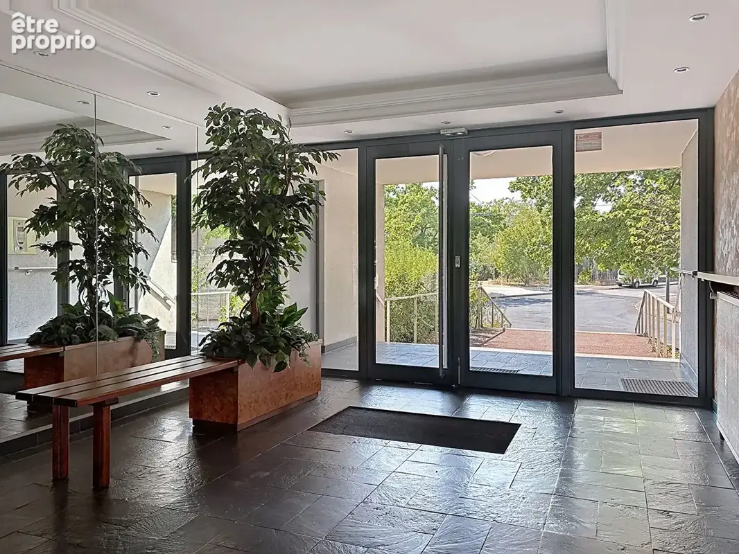 A VENDRE Appartement Caluire Et Cuire 5 pièces 115 m2 - photo 3