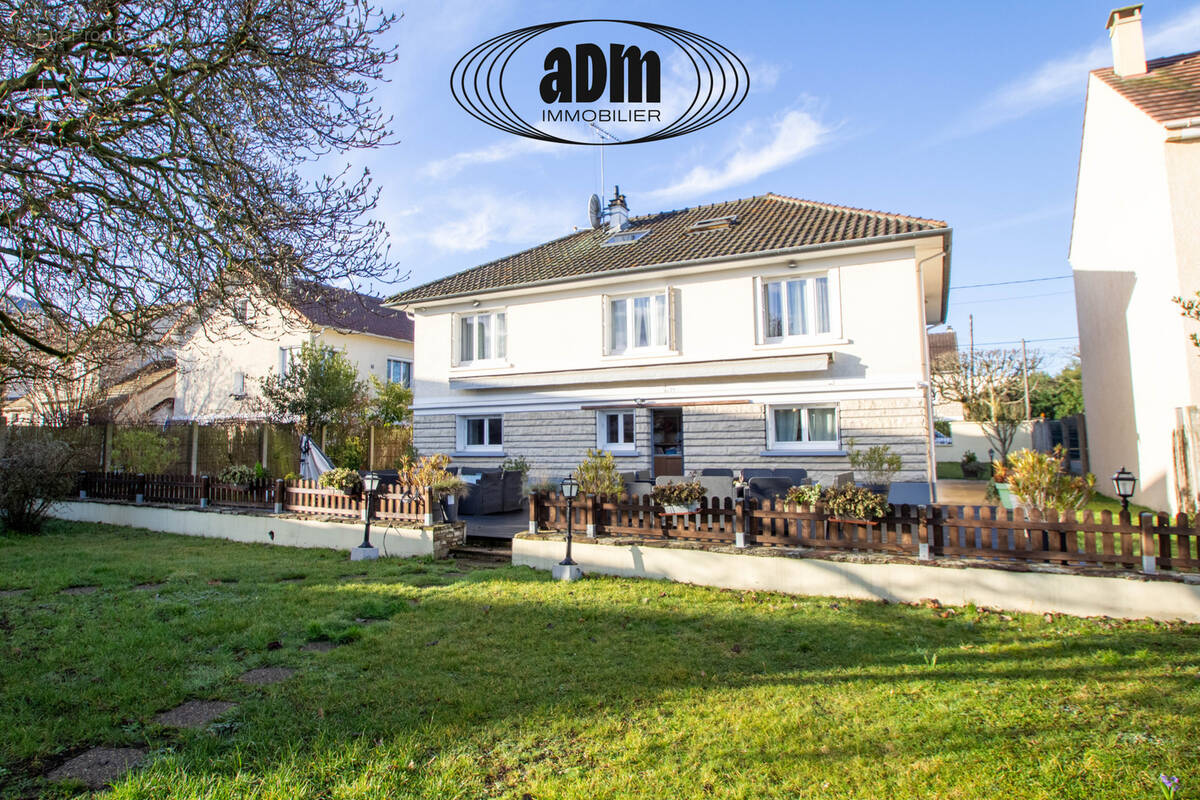 Maison à CHAMPS-SUR-MARNE