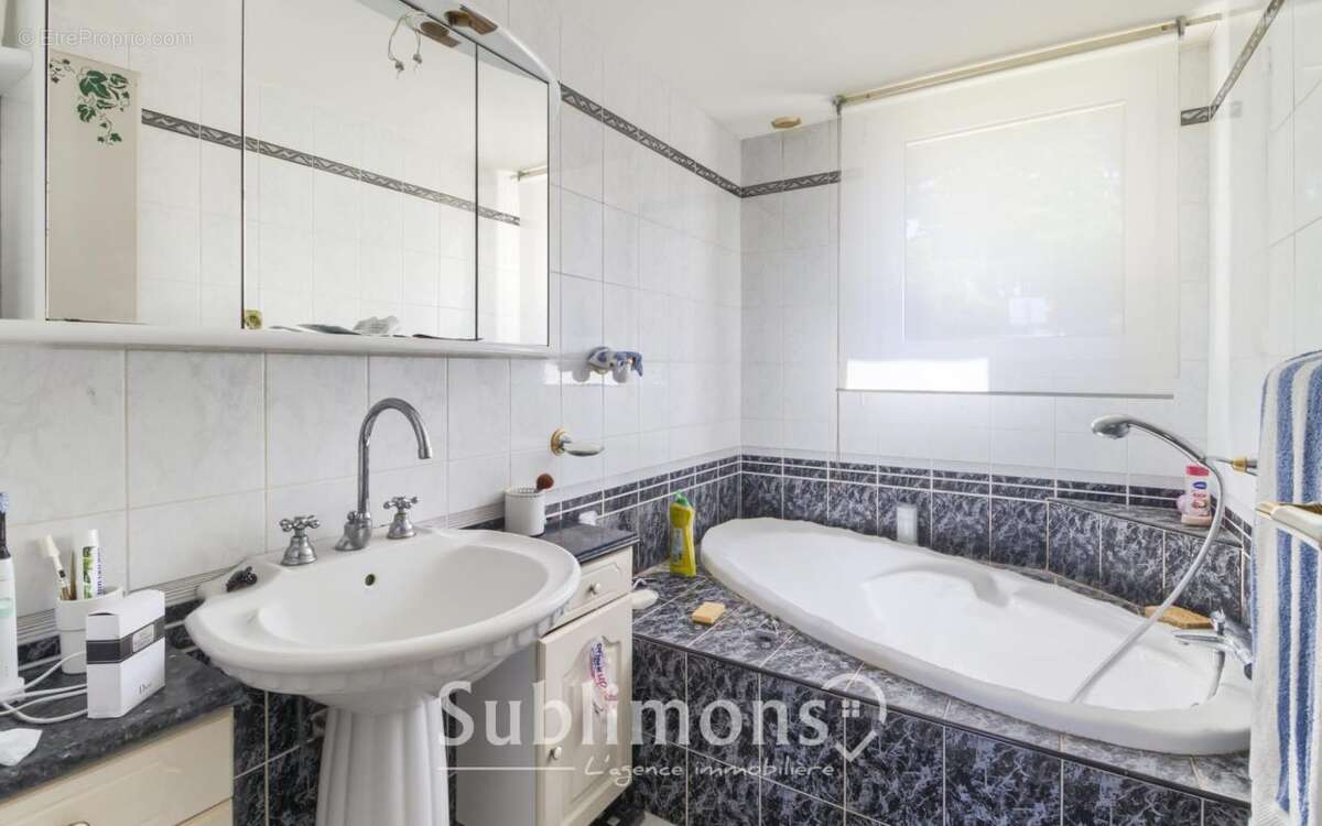 Appartement à SAINT-PHILIBERT