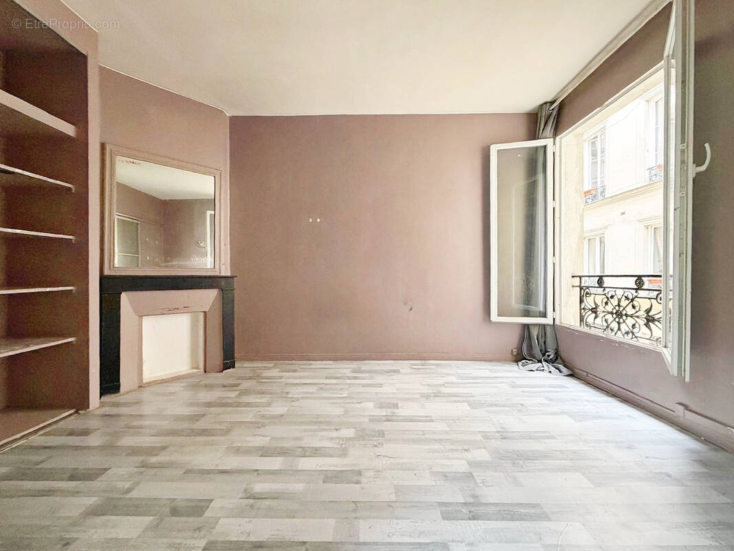 Appartement à PARIS-11E