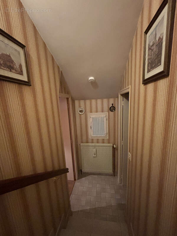 Maison à LEUGLAY