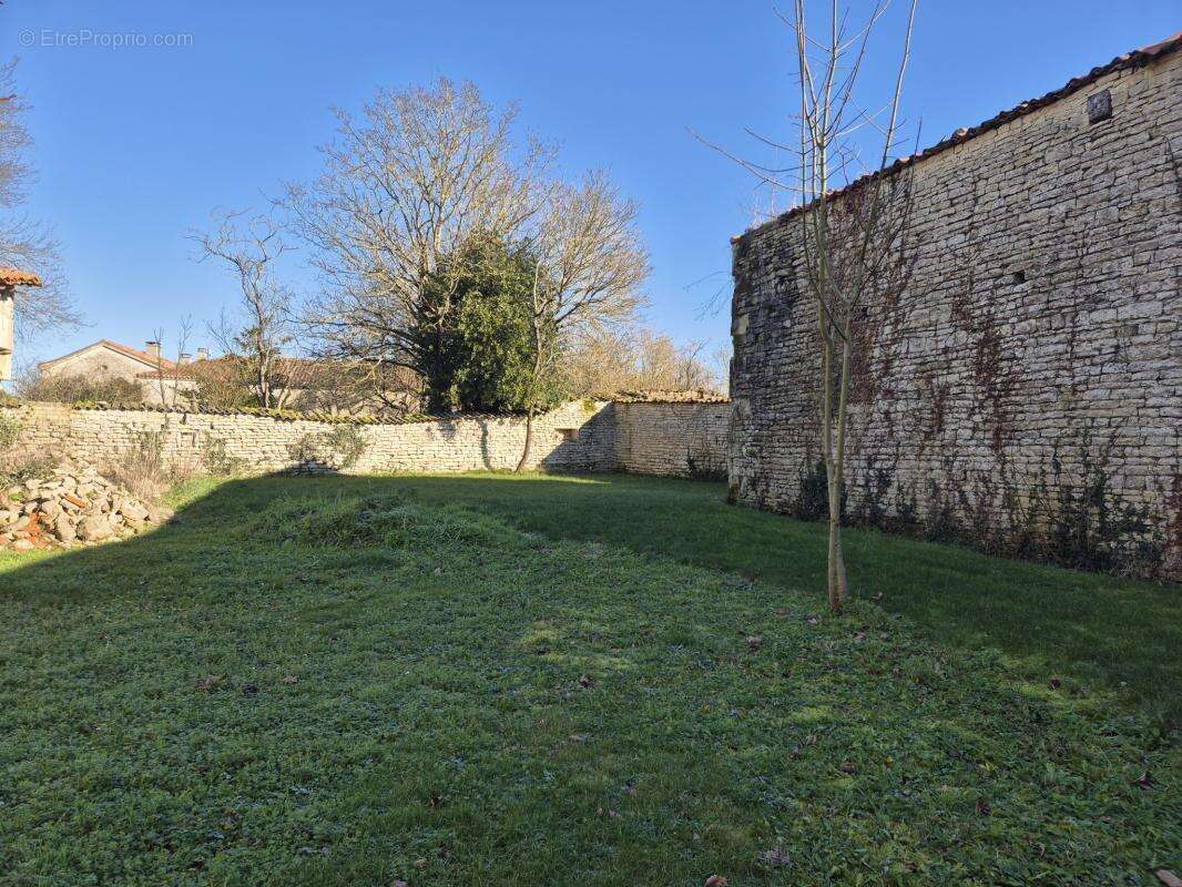 Maison de caractère à 10 min de Villefagnan et Aigre - photo 14