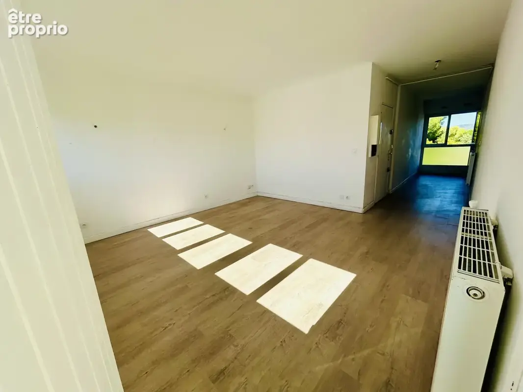 En exclusivité T4 en dernier étage avec ascenseur parking et cave - photo 2