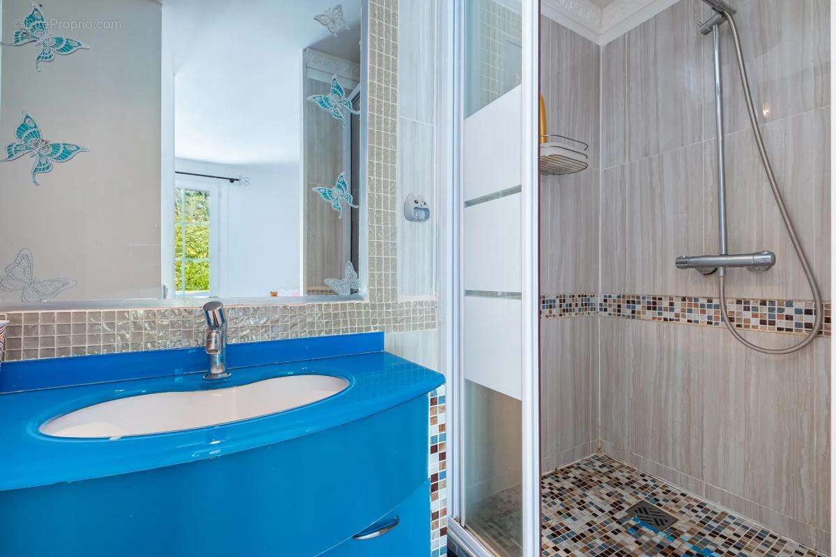 Maison à L&#039;ESCARENE