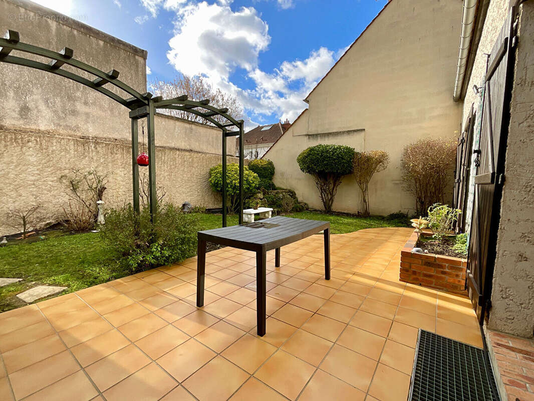 Maison à CONFLANS-SAINTE-HONORINE