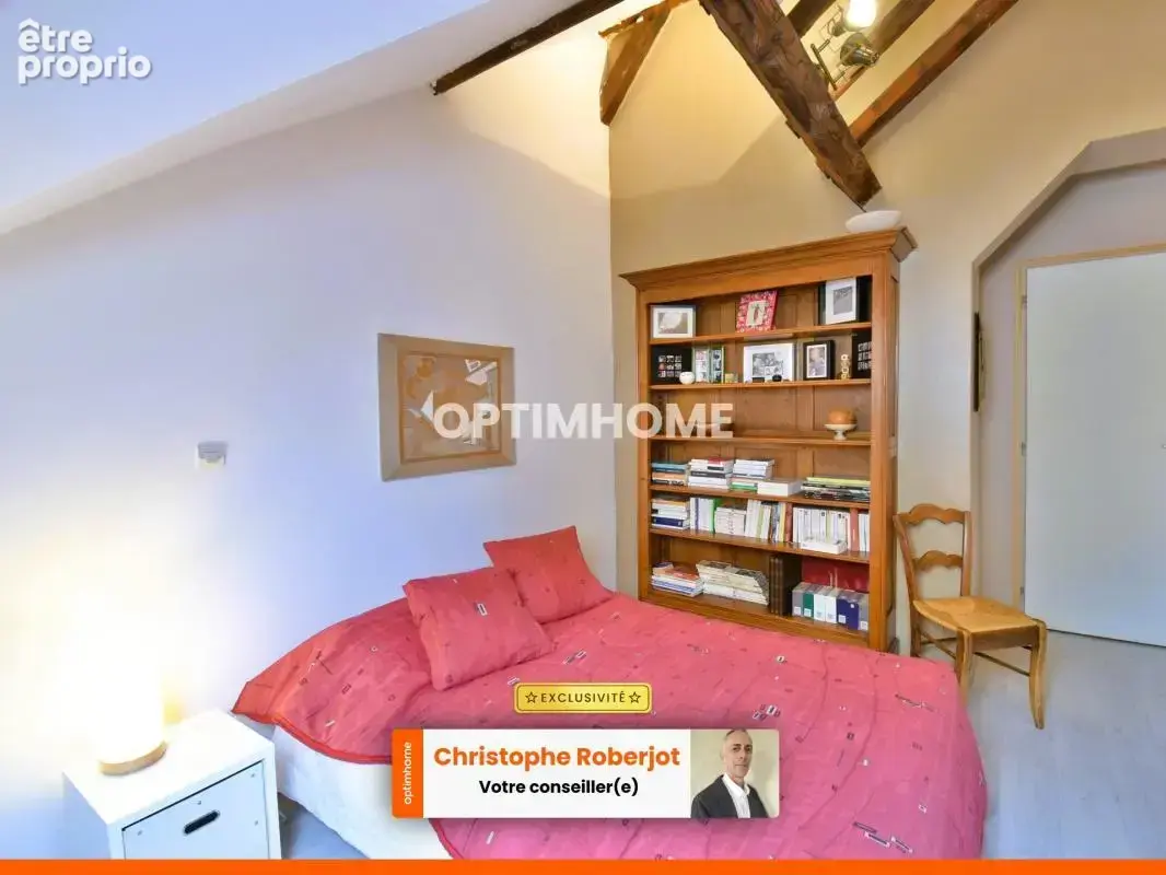 Rare à Chalon - Lumineux Appartement Atypique de 143m2 avec une magnifique pièce de vie et 4/5 chambres - photo 15