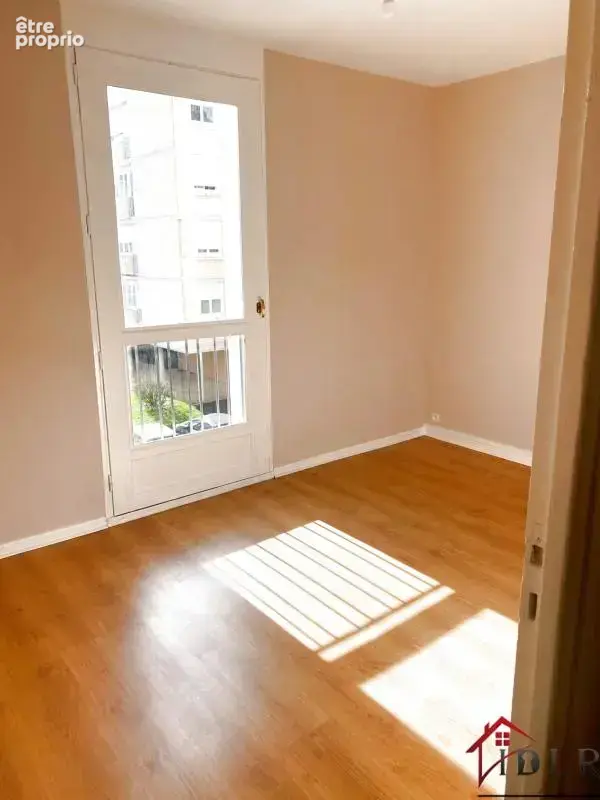 Bel appartement lumineux et pret a vivre au centre-ville de - photo 11