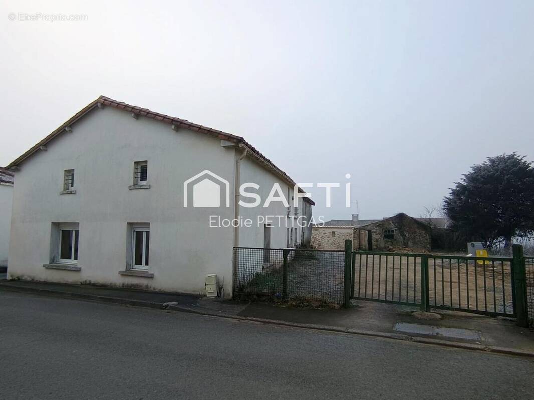 Photo 1 - Maison à MERVENT