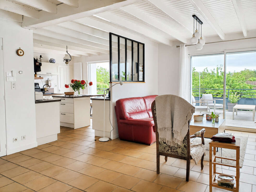 Maison à CHAMPNIERS