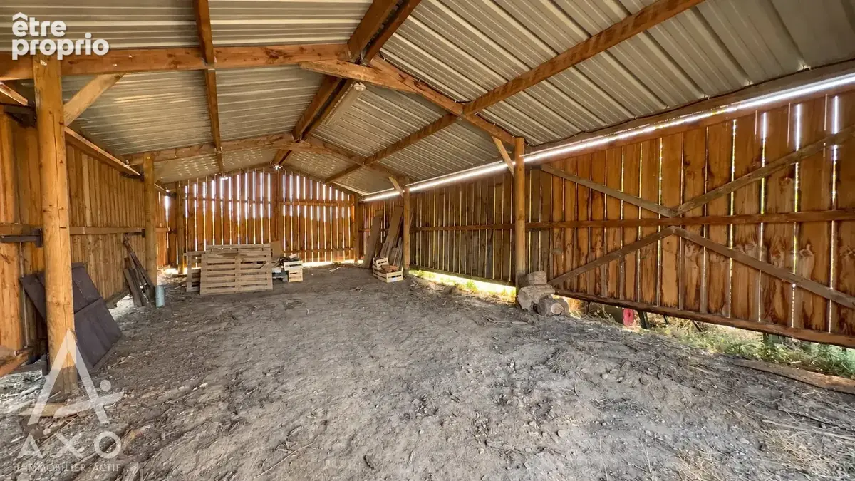 Maison familiale 5 chambres, sous-sol total et 8500m² de terrain - photo 17
