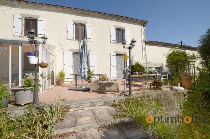 Maison à LE BOUCHAGE