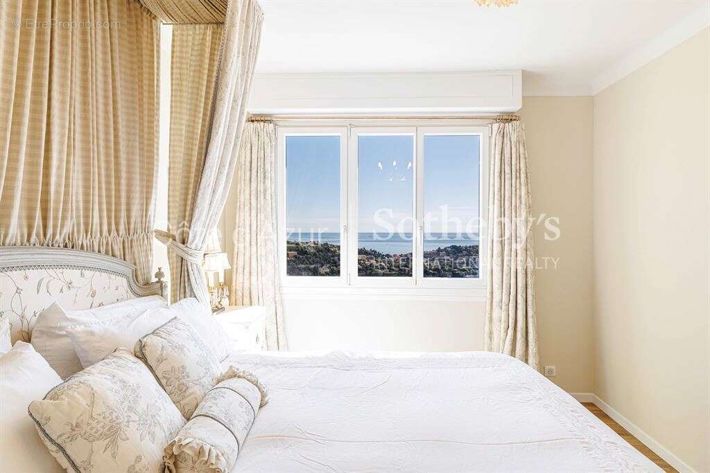 Appartement à VILLEFRANCHE-SUR-MER