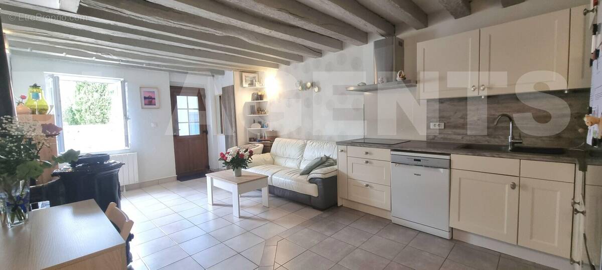 20250913_142116[1] - Maison à QUINCY-VOISINS